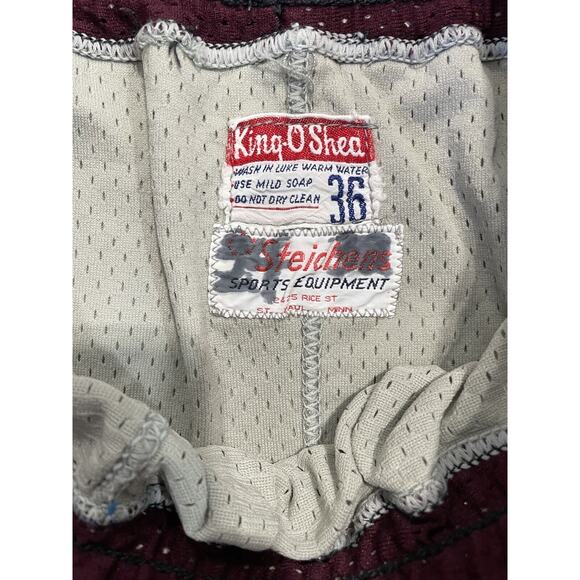 VTG Bulldogs Basketball Shorts - King O’Shea Size 36 - 60’s - 70’s UMD Minnesota - Picture 2 of 3